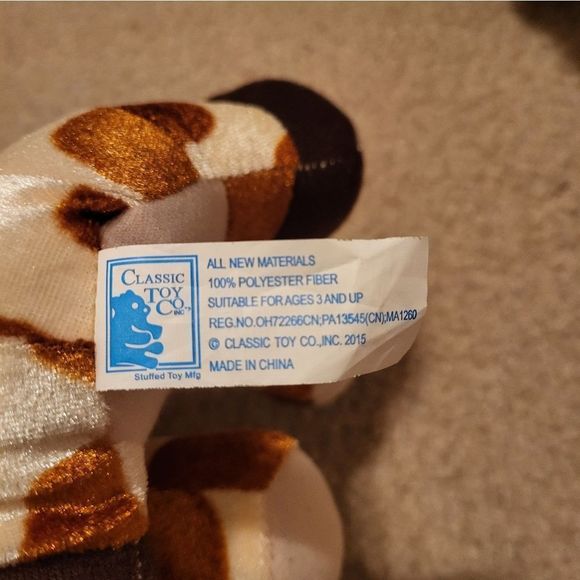 Stuffed animal bundle of 3 - Picture 4 of 16